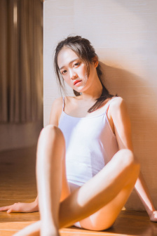 唐朝绮丽男
